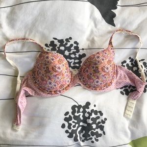 Victoria’s Secret Body by Victoria Lined Demi Bra